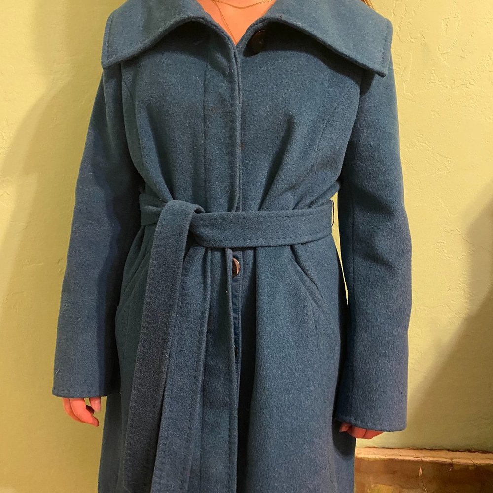 Teal blue wool Ellen Tracy size 14 coat.